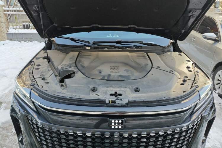 Used Landian E5 2023 1.5L DE-i 100KM Comfort Edition 7-Seater Engine Bay
