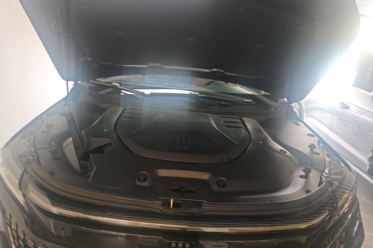 Used Landian E5 2023 1.5L DE-i 100KM Zhenxiang Edition 7-Seater Engine Bay