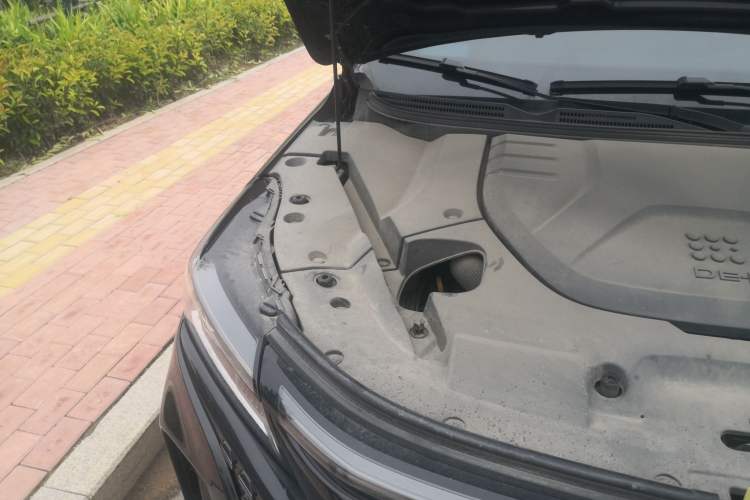 Used Landian E5 2023 1.5L DE-i 100KM Zhenxiang Edition 7-Seater Engine Bay Right