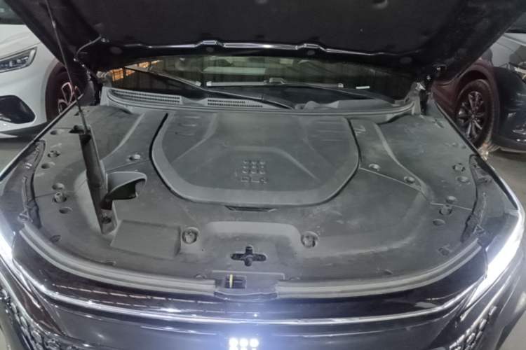 Used Landian E5 2023 1.5L DE-i 100KM Comfort Edition 7-Seater Engine Bay