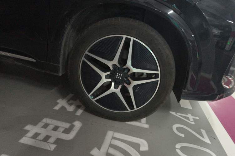 Used Landian E5 2023 1.5L DE-i 100KM Zhenxiang Edition 7-Seater Exterior 1