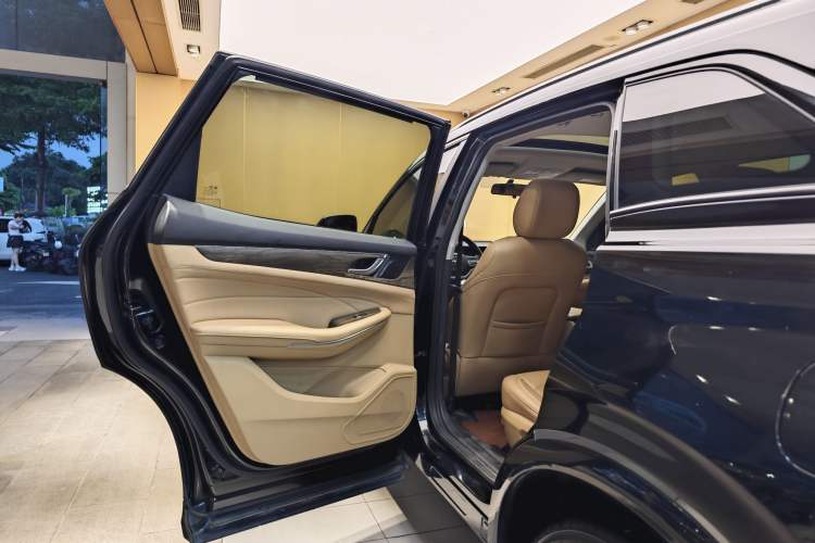 Used Landian E5 2023 1.5L DE-i 100KM Comfort Edition 7-Seater Exterior 6