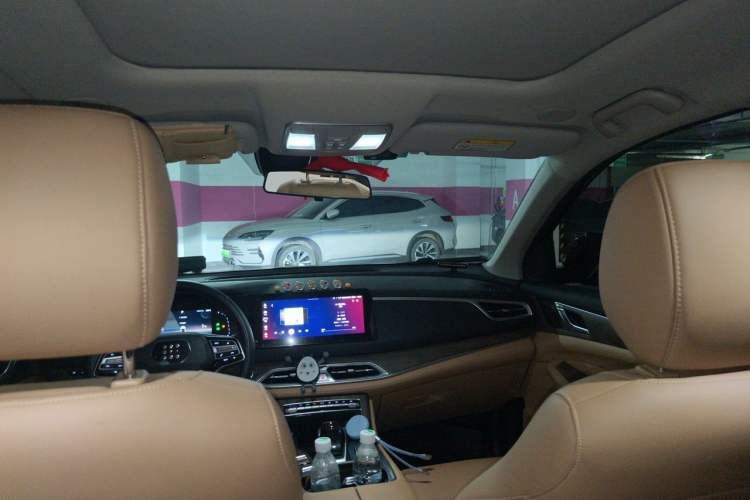 Used Landian E5 2023 1.5L DE-i 100KM Zhenxiang Edition 7-Seater Headliner
