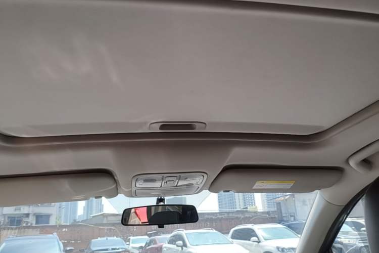 Used Landian E5 2023 1.5L DE-i 100KM Comfort Edition 7-Seater Headliner