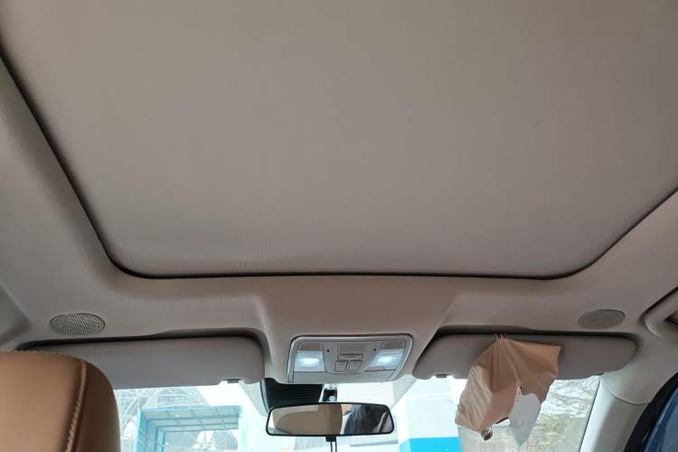 Used Landian E5 2023 1.5L DE-i 100KM Zhenxiang Edition 7-Seater Headliner