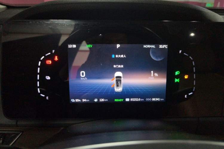 Used Landian E5 2023 1.5L DE-i 100KM Zhenxiang Edition 7-Seater Instrument Cluster
