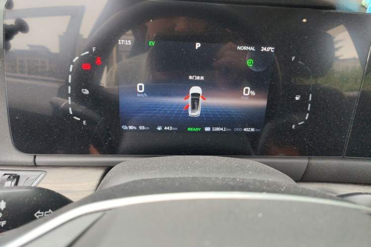 Used Landian E5 2023 1.5L DE-i 100KM Zhenxiang Edition 7-Seater Instrument Cluster