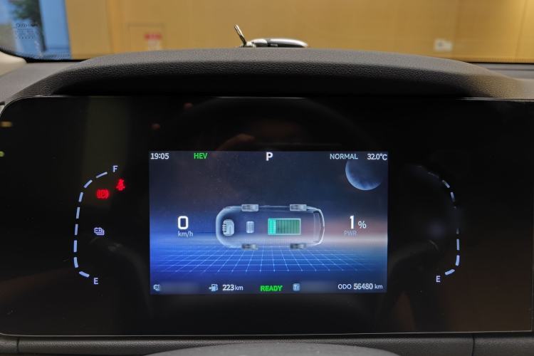 Used Landian E5 2023 1.5L DE-i 100KM Comfort Edition 7-Seater Instrument Cluster