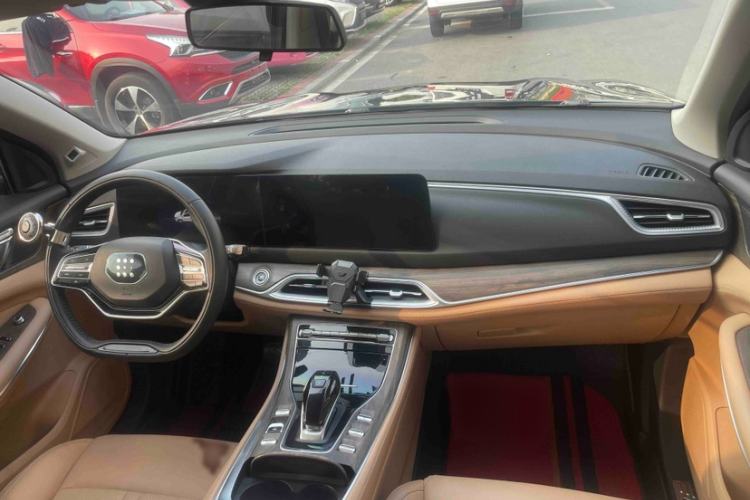 Used Landian E5 2023 1.5L DE-i 100KM Zhenxiang Edition 7-Seater Interior 1