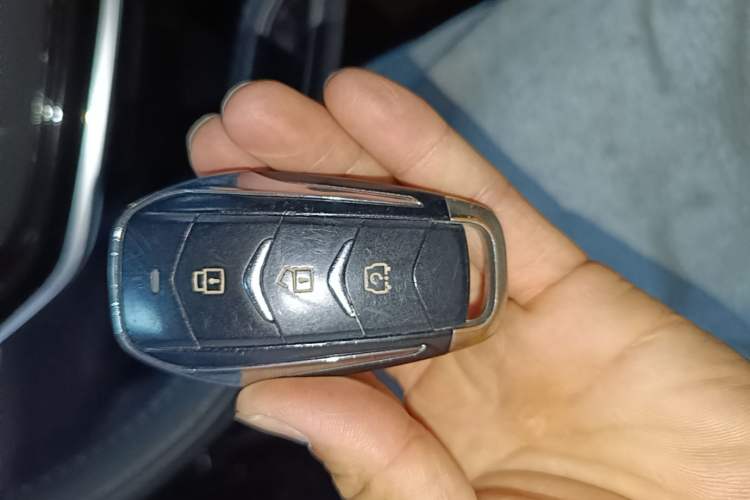 Used Landian E5 2023 1.5L DE-i 100KM Comfort Edition 7-Seater Interior 1