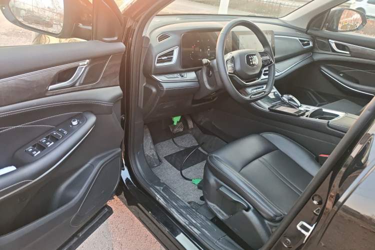 Used Landian E5 2023 1.5L DE-i 100KM Enjoyment Version 5 Seats Interior 3