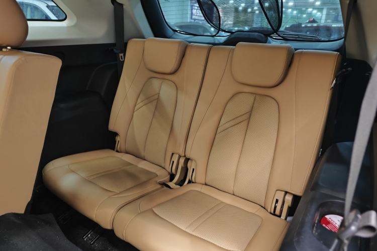 Used Landian E5 2023 1.5L DE-i 100KM Comfort Edition 7-Seater Interior 5