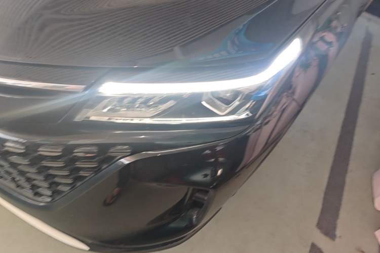 Used Landian E5 2023 1.5L DE-i 100KM Comfort Edition 7-Seater Left Front Headlight
