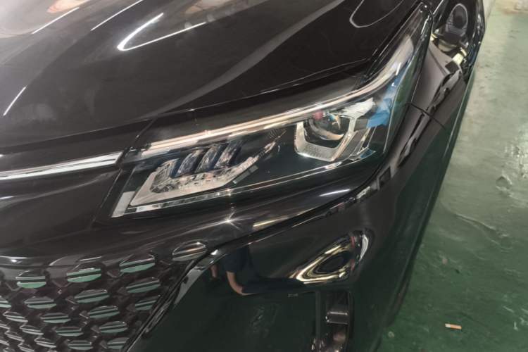 Used Landian E5 2023 1.5L DE-i 100KM Comfort Edition 7-Seater Left Front Headlight