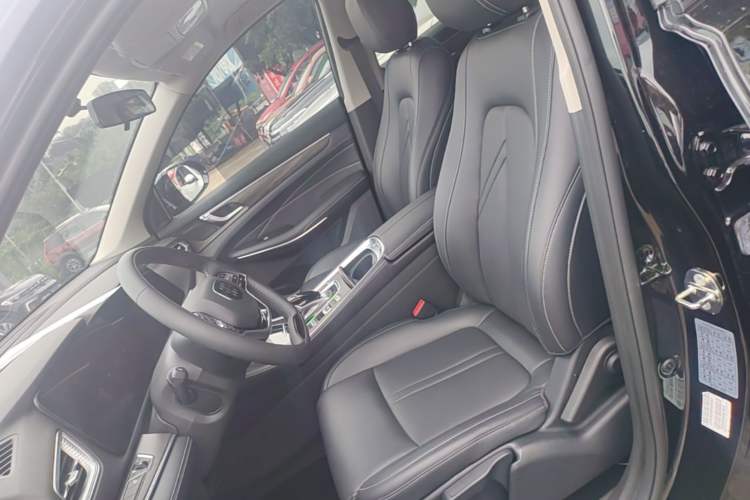 Used Landian E5 2023 1.5L DE-i 100KM Comfort Edition 7-Seater Left Front Seat