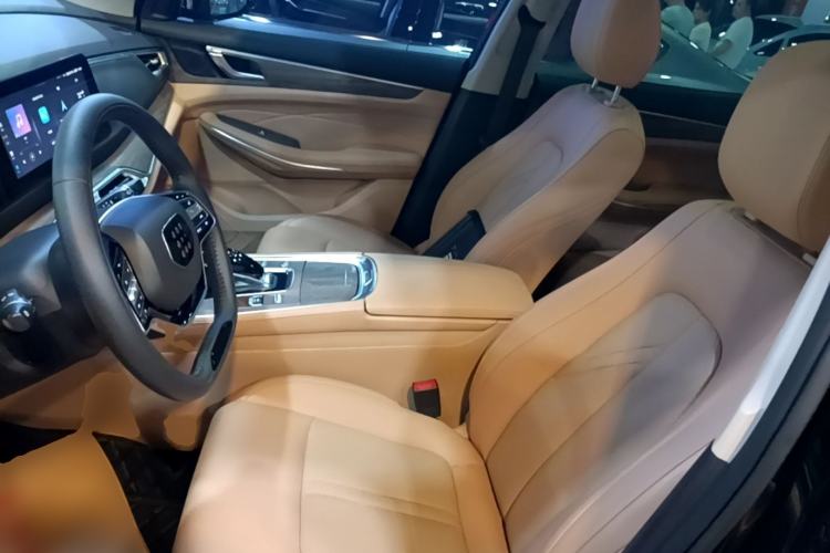 Used Landian E5 2023 1.5L DE-i 110KM Flagship 7-Seater Left Front Seat