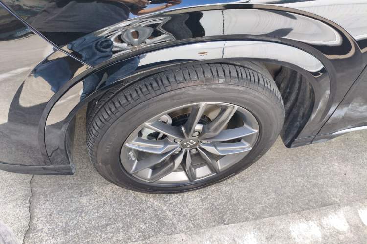 Used Landian E5 2023 1.5L DE-i 100KM Comfort Edition 7-Seater Left Front Wheel Hub