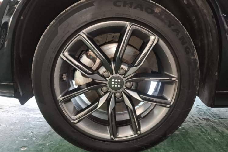 Used Landian E5 2023 1.5L DE-i 100KM Comfort Edition 7-Seater Left Front Wheel Hub