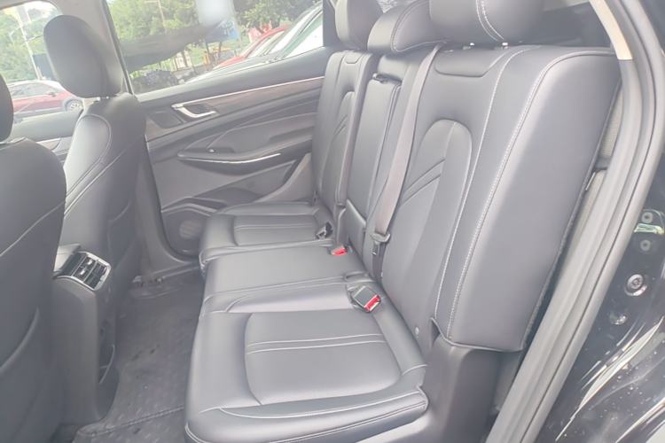 Used Landian E5 2023 1.5L DE-i 100KM Comfort Edition 7-Seater Left Rear Seat