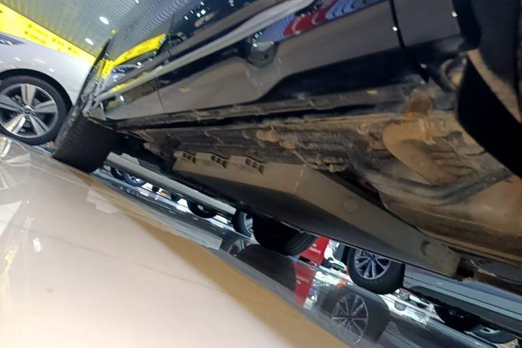 Used Landian E5 2023 1.5L DE-i 110KM Flagship 7-Seater Left Side Sill