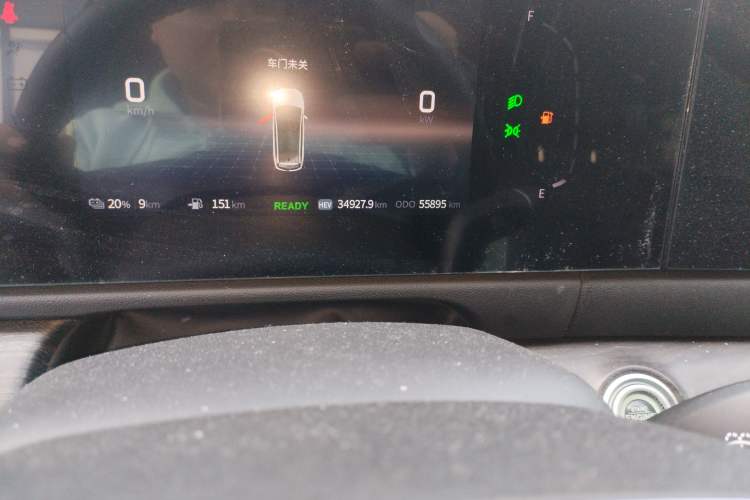 Used Landian E5 2023 1.5L DE-i 100KM Comfort Edition 7-Seater Odometer Close Up