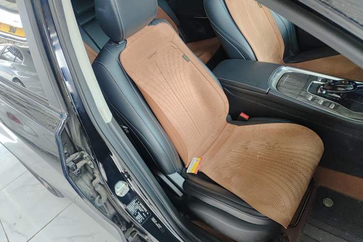 Used Landian E5 2023 1.5L DE-i 100KM Comfort Edition 7-Seater Right Front Seat