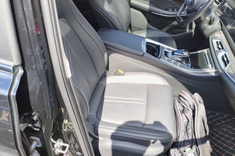 Used Landian E5 2023 1.5L DE-i 100KM Comfort Edition 7-Seater Right Front Seat