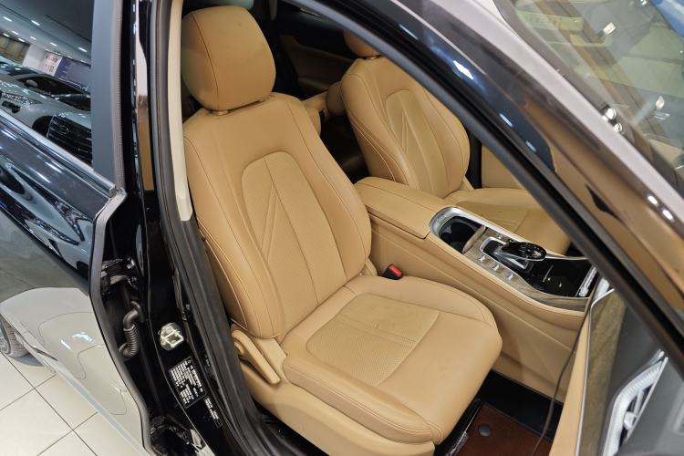 Used Landian E5 2023 1.5L DE-i 100KM Comfort Edition 7-Seater Right Front Seat