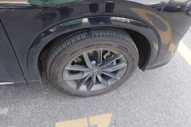 Used Landian E5 2023 1.5L DE-i 100KM Comfort Edition 7-Seater Right Front Wheel Hub