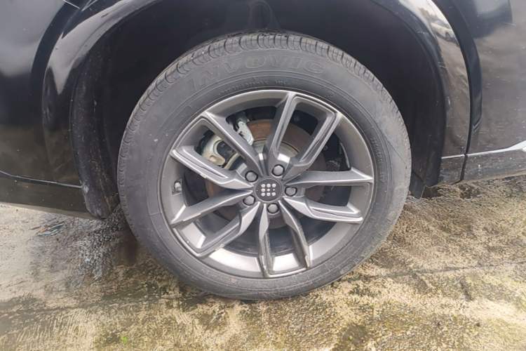 Used Landian E5 2023 1.5L DE-i 100KM Comfort Edition 7-Seater Right Rear Wheel Hub