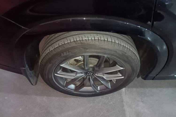 Used Landian E5 2023 1.5L DE-i 100KM Comfort Edition 7-Seater Right Rear Wheel Hub