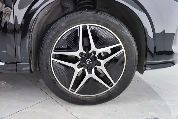 Used Landian E5 2023 1.5L DE-i 110KM Flagship 7-Seater Right Rear Wheel Hub