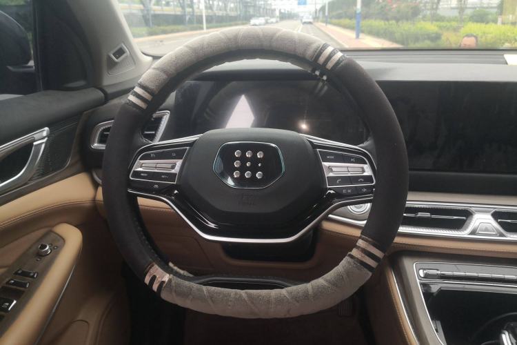 Used Landian E5 2023 1.5L DE-i 100KM Zhenxiang Edition 7-Seater Steering Wheel