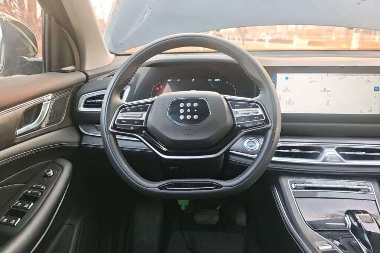 Used Landian E5 2023 1.5L DE-i 100KM Enjoyment Version 5 Seats Steering Wheel