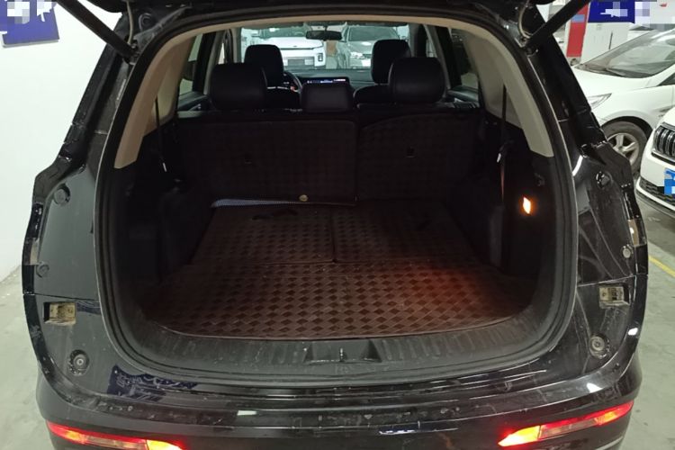 Used Landian E5 2023 1.5L DE-i 100KM Comfort Edition 7-Seater Trunk