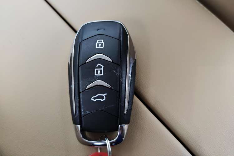 Used Landian E5 2023 1.5L DE-i 110KM Flagship 7-Seater Vehicle Key