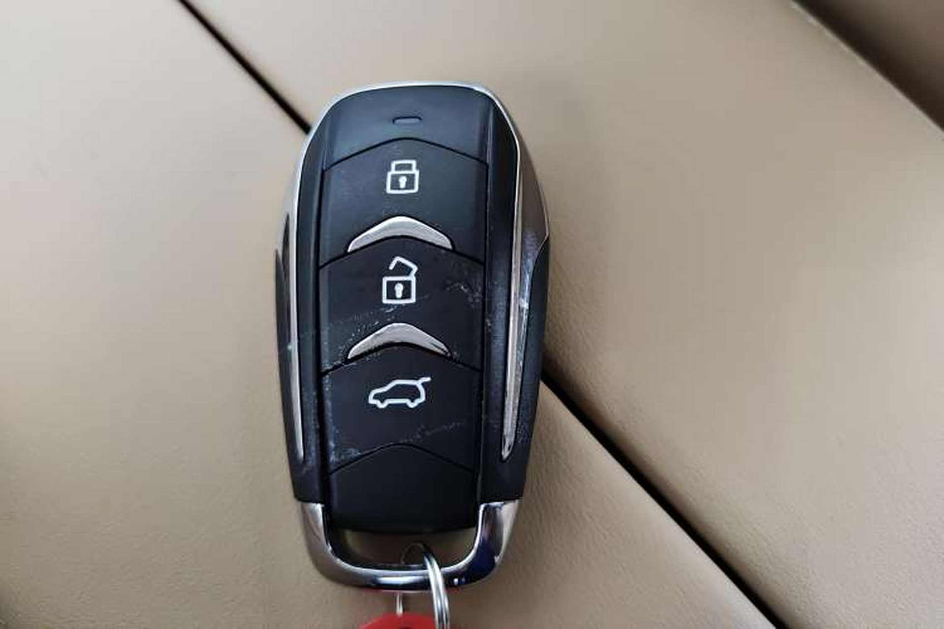 Used Landian E5 2023 1.5L DE-i 110KM Flagship 7-Seater Vehicle Key