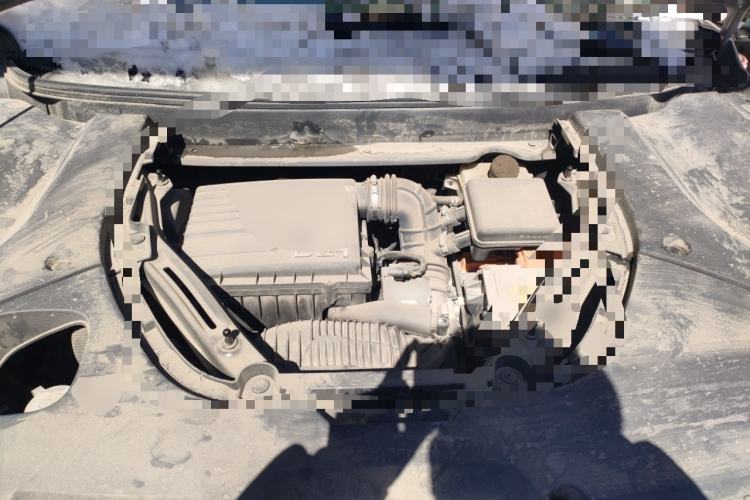 Used Landian E5 2023 1.5L DE-i 110KM Flagship 7-Seater Engine Bay