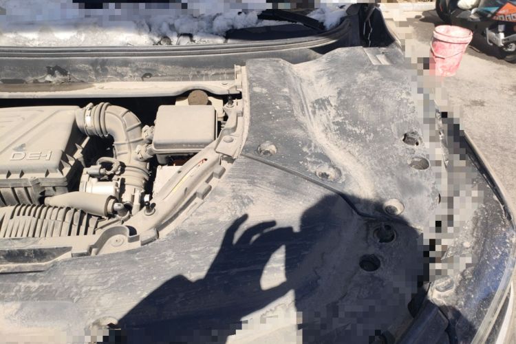 Used Landian E5 2023 1.5L DE-i 110KM Flagship 7-Seater Engine Bay Left