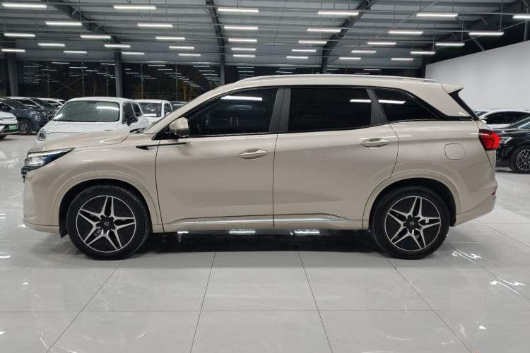 Used Landian E5 2023 1.5L DE-i 100KM Zhenxiang Edition 5-seater Exterior 6