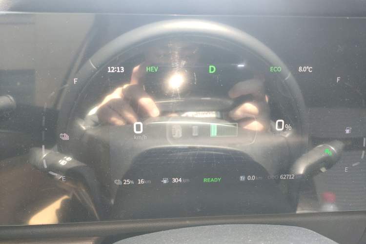 Used Landian E5 2023 1.5L DE-i 110KM Flagship 7-Seater Instrument Cluster