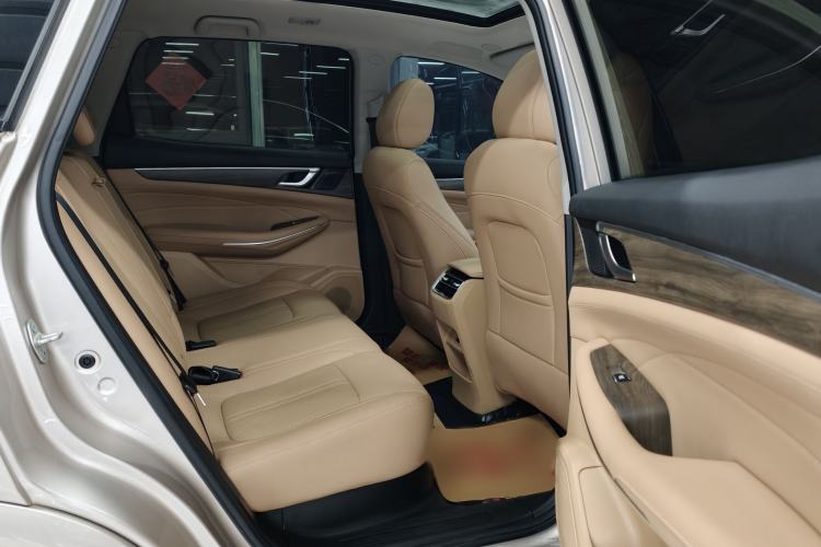 Used Landian E5 2023 1.5L DE-i 100KM Zhenxiang Edition 5-seater Interior 5