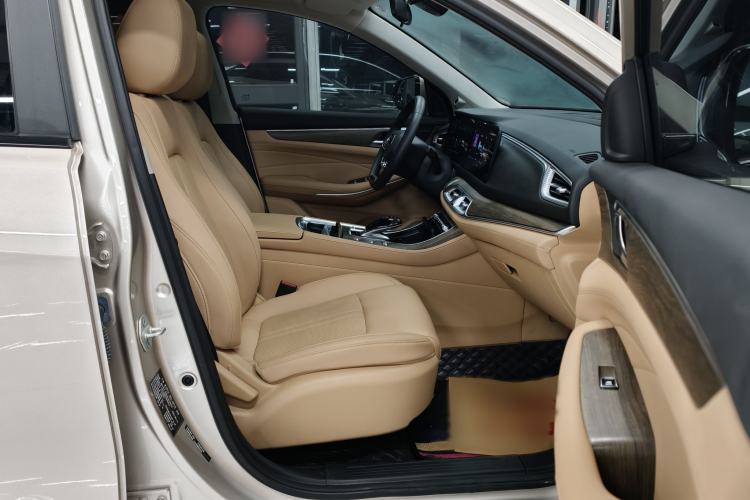 Used Landian E5 2023 1.5L DE-i 100KM Zhenxiang Edition 5-seater Interior 6