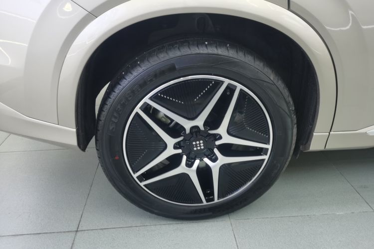 Used Landian E5 2023 1.5L DE-i 110 km Flagship Model 5 Seats Right Rear Wheel Hub