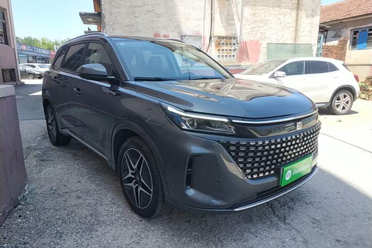 Used Landian E5 2023 1.5L DE-i 100KM Zhenxiang Edition 7-Seater Front Right 45 Deg
