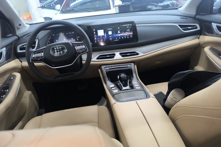 Used Landian E5 2023 1.5L DE-i 100KM Zhenxiang Edition 7-Seater Center Console