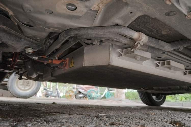 Used Landian E5 2023 1.5L DE-i 100KM Comfort Edition 7-Seater Chassis Front Left