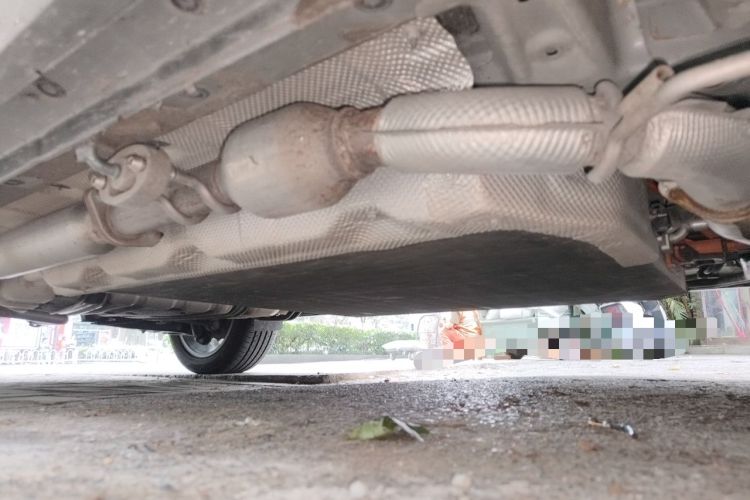 Used Landian E5 2023 1.5L DE-i 100KM Comfort Edition 7-Seater Chassis Front Right