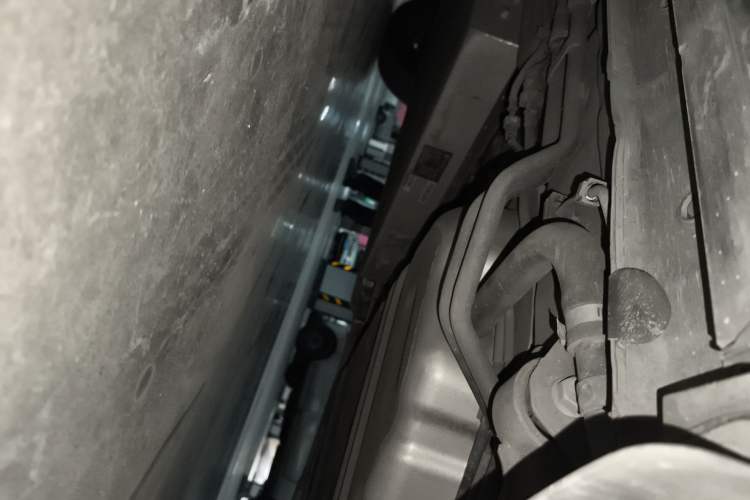 Used Landian E5 2023 1.5L DE-i 100KM Comfort Edition 7-Seater Chassis Rear Left