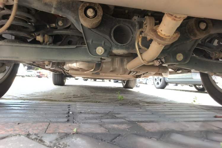 Used Landian E5 2023 1.5L DE-i 100KM Zhenxiang Edition 7-Seater Chassis Rear